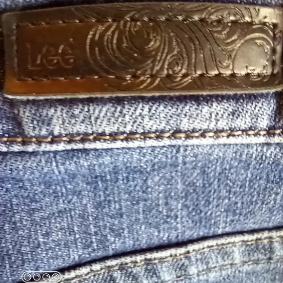 Lee Relaxed Fit Jeans Short - Picture 7 of 8